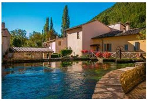 Locazione Turistica Via Valle Verde 24 Colfiorito Bagian luar foto